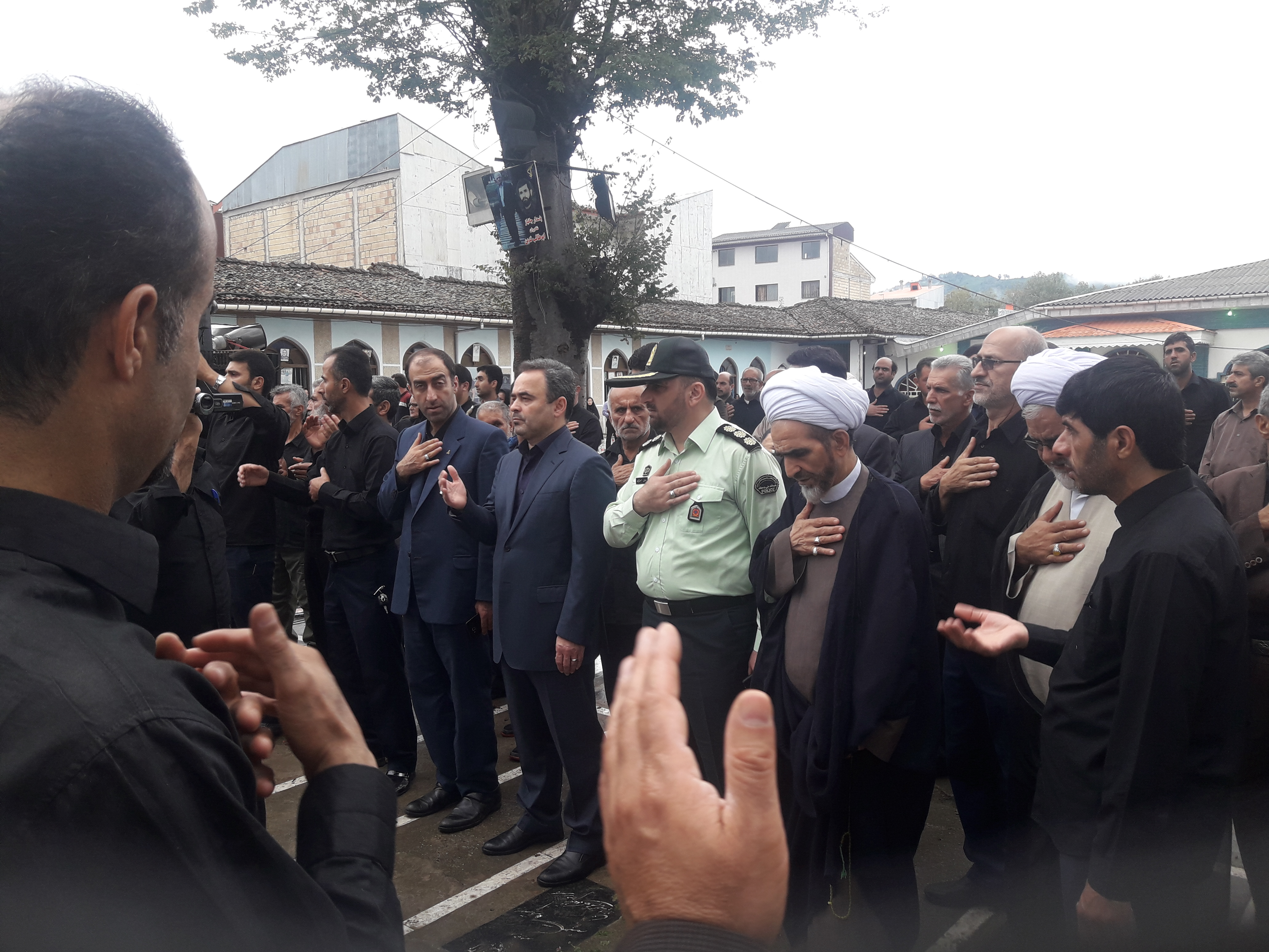 گزارش تصویری از عزاداری ظهر عاشورا در لاهیجان