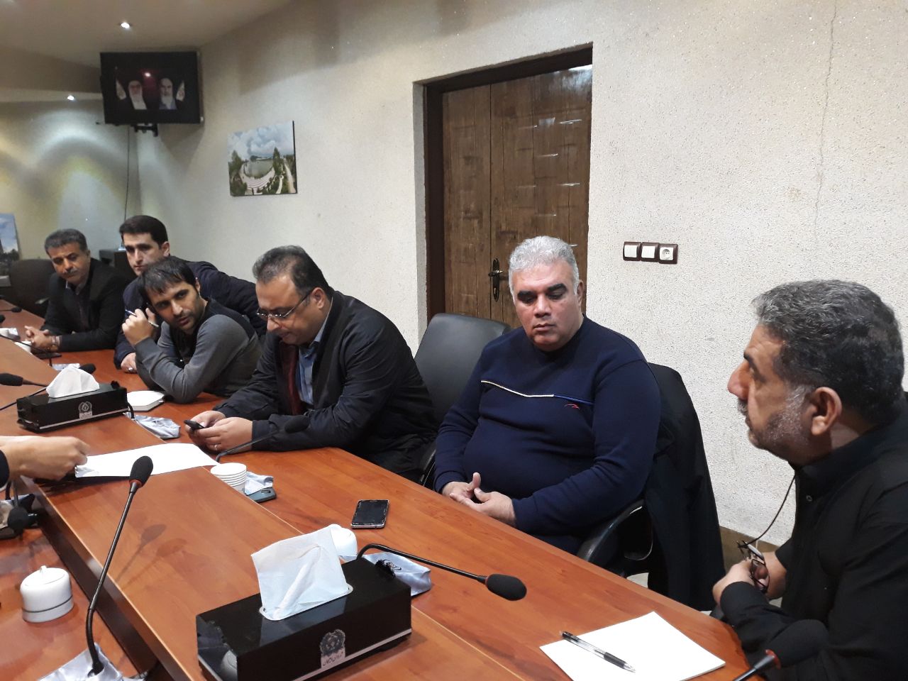 برگزاری جلسه ستاد عملیات زمستانی شهرداری لاهیجان  برای آمادگی بارش برف احتمالی .