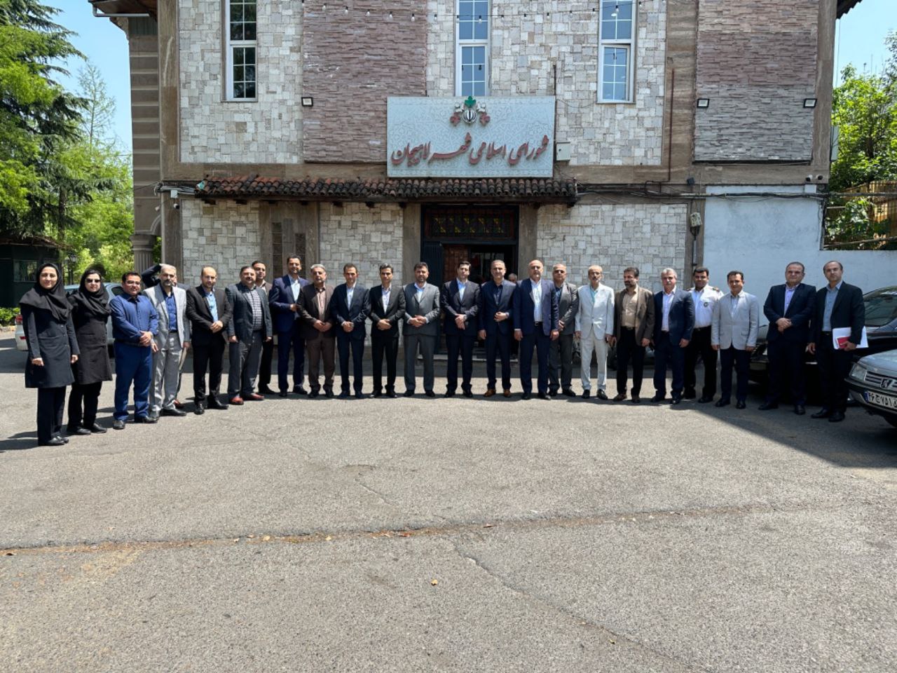 در روز شوراها، شهردارلاهیجان از اعضای شورای شهر قدردانی کرد