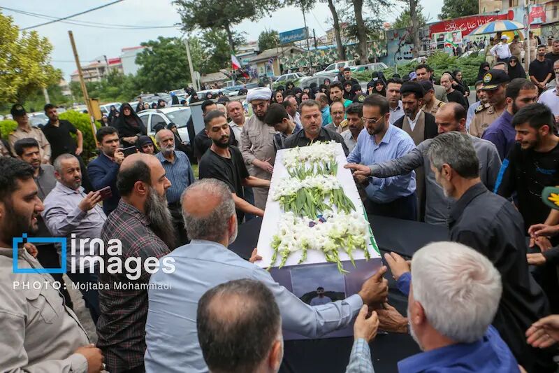 پیکر پاک ۲ سرباز شهید مدافع وطن در گیلان تشییع شد