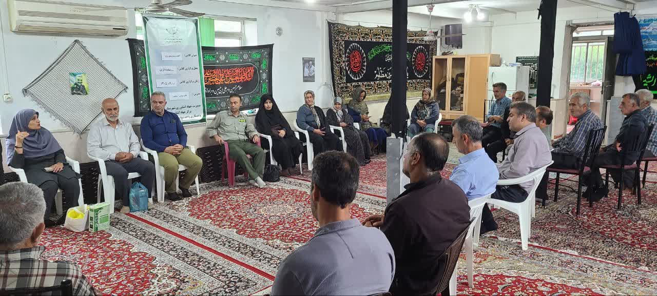 کلاس توجیهی مدیریت پسماند و مقابله با گیاه مهاجم آروجیا در روستای سفیدداربن املش برگزار شد
