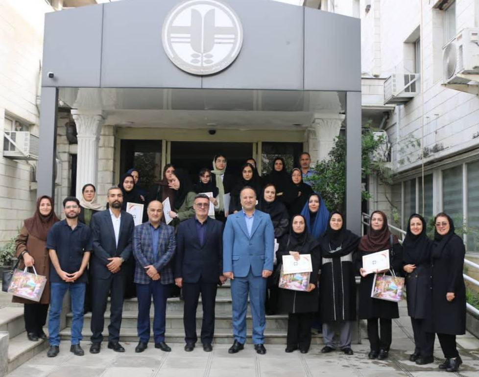 از برگزیدگان دومین رویداد ملی علمی‌_آموزشی کتاب «انسان و محیط زیست» در گیلان تجلیل شد